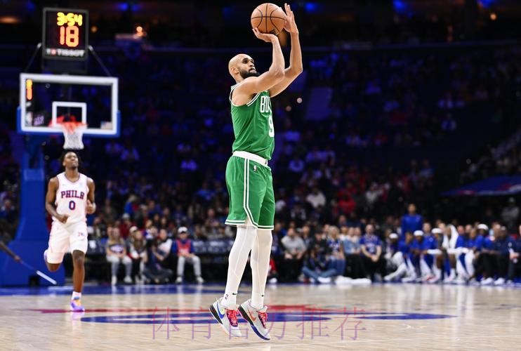 德里克-怀特全场11中1，三分6中0得到4分9篮板5助攻2盖帽